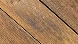 Why wood flooring squeaks?